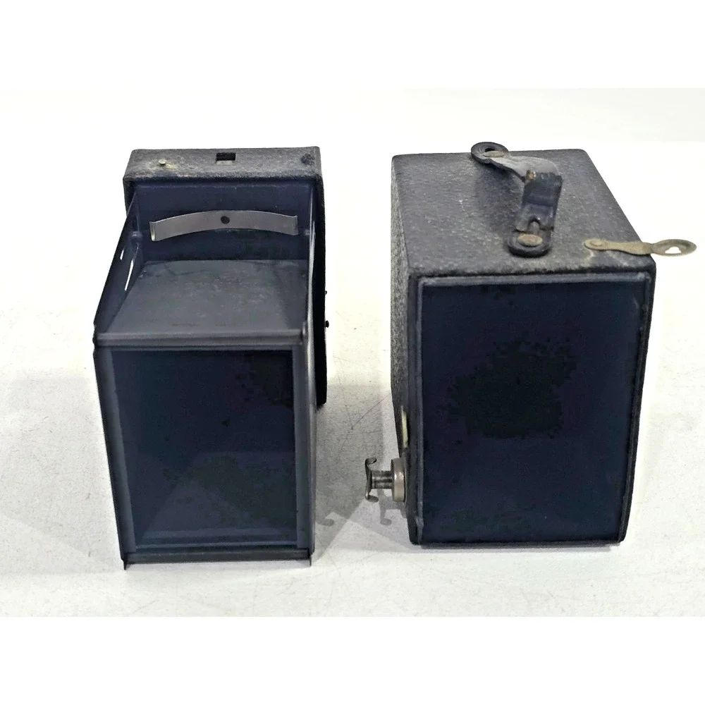 Vintage Brownie Kodak #2 Box Camera